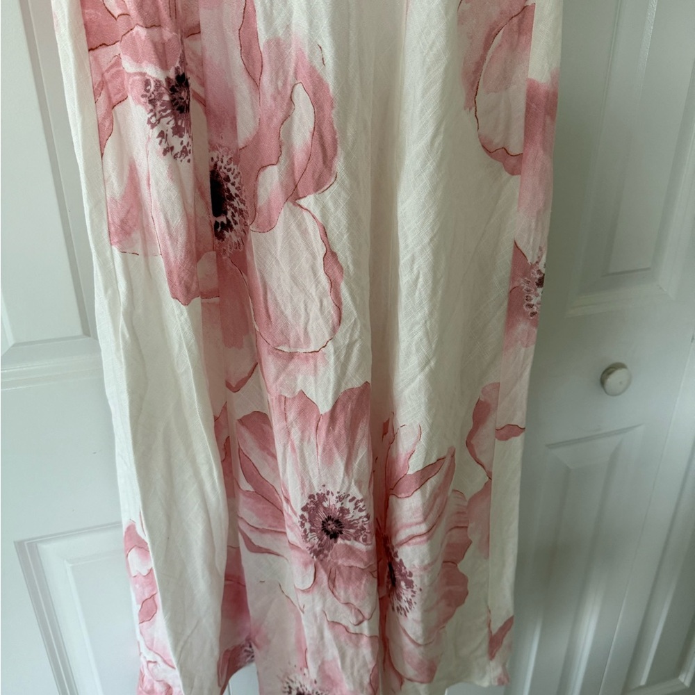 Paper Heart Floral Maxi Dress in Pink and White - Picture 3 of 8